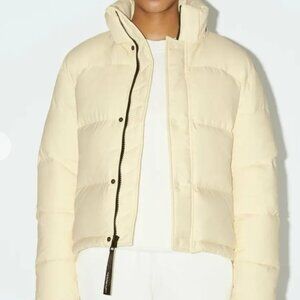 The Super Puff Shorty Pale Yellow EUC XS